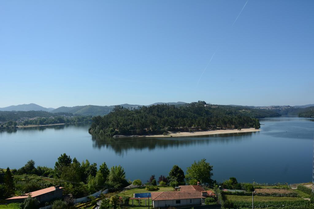Figurino do Douro Melres Exterior foto
